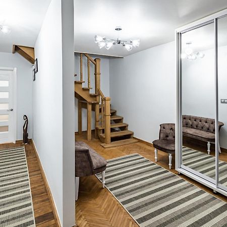 Romari Apartment Вірменська Leópolis Exterior foto