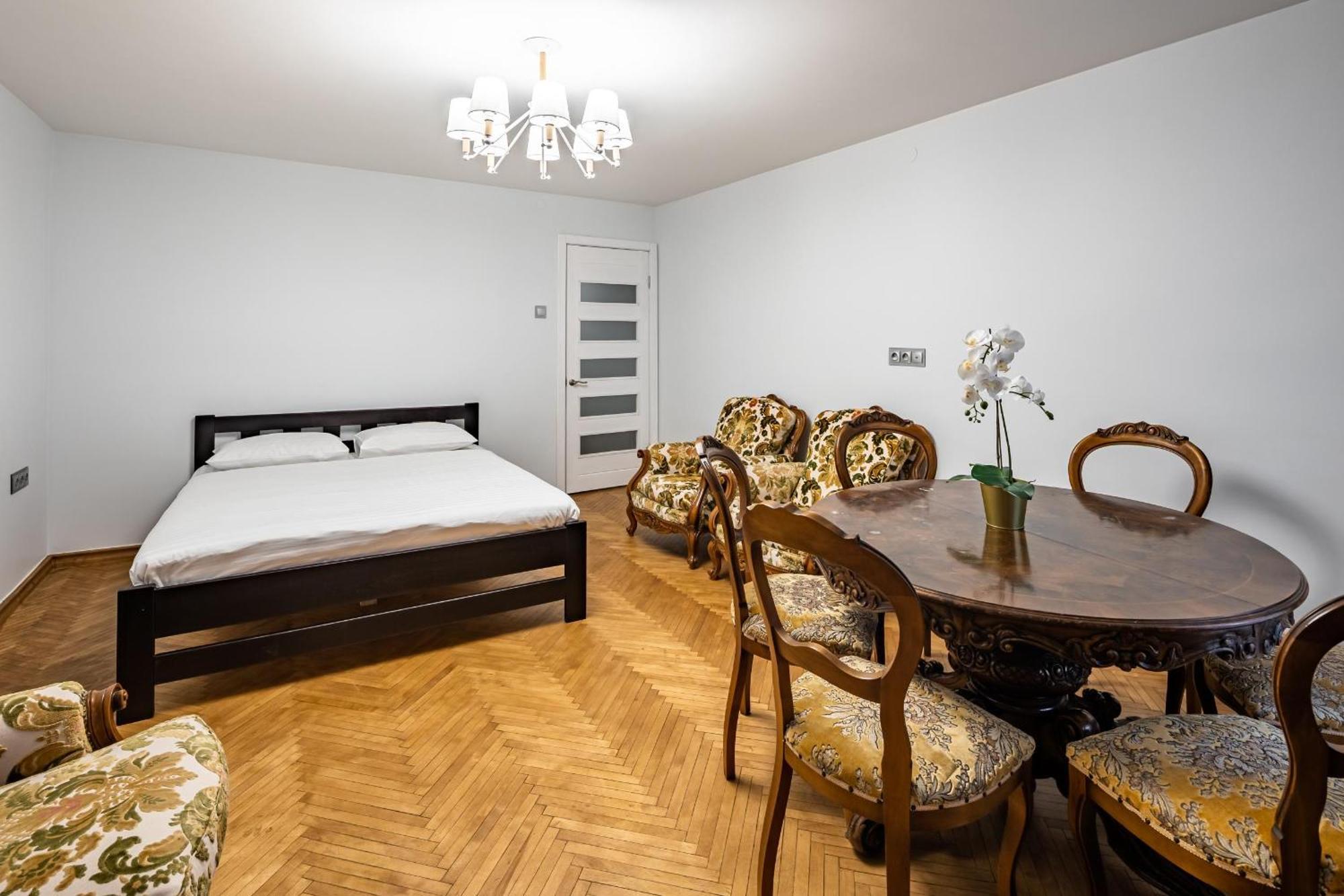 Romari Apartment Вірменська Leópolis Exterior foto